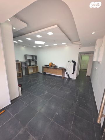 חנויות/ שטח מסחרי, רוגוזין 19, רובע א', אשדוד