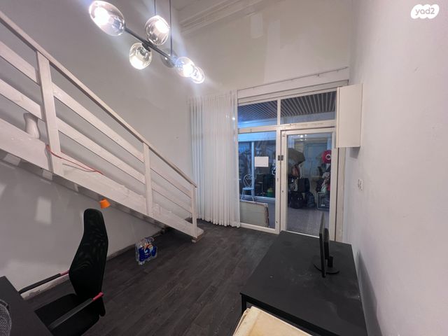 חנויות/ שטח מסחרי, דרך הנחשונים 37, רובע א', אריאל