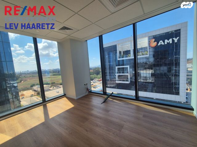 משרדים, החרש, הוד השרון