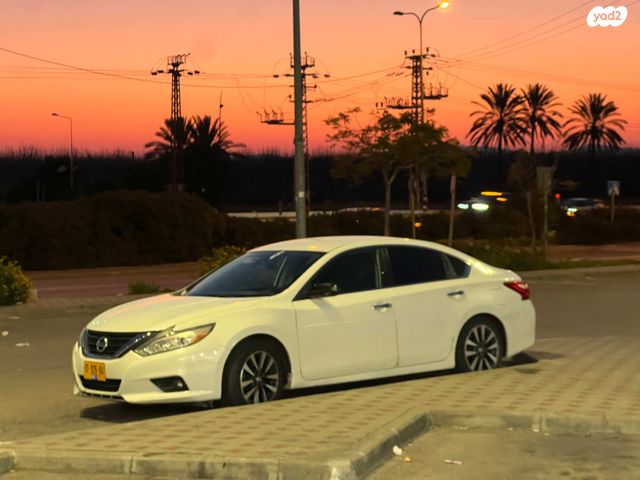 ניסאן אלטימה