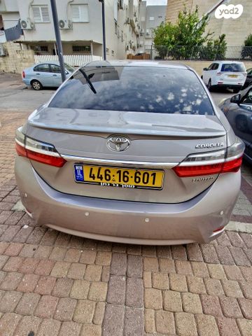 טויוטה קורולה