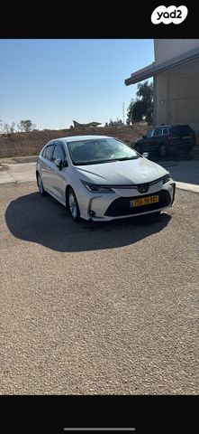 טויוטה קורולה