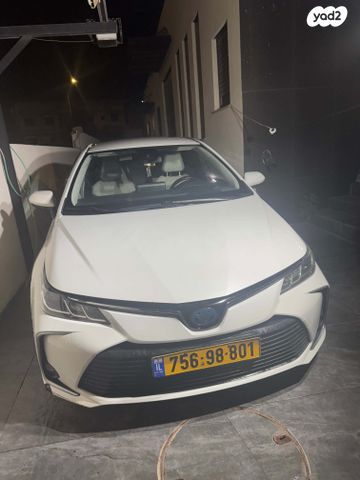 טויוטה קורולה