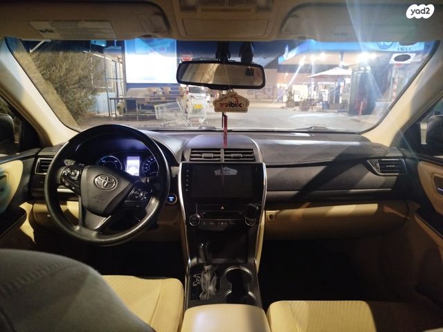 טויוטה קאמרי