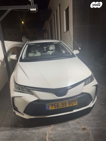 טויוטה קורולה