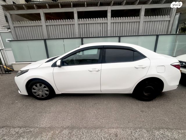 מודעת רכב טויוטה קורולה