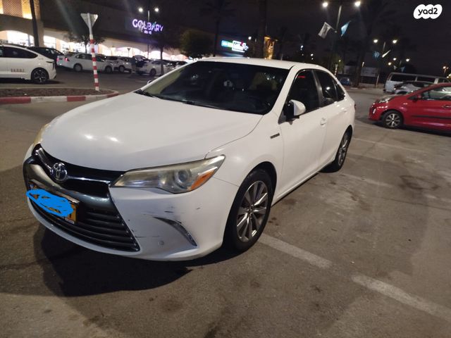 טויוטה קאמרי