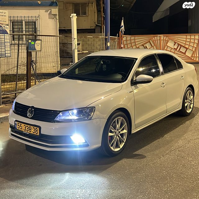 מודעת רכב פולקסווגן ג'טה 