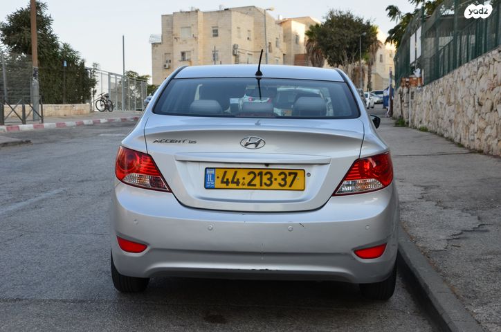 יונדאי אקסנט i25