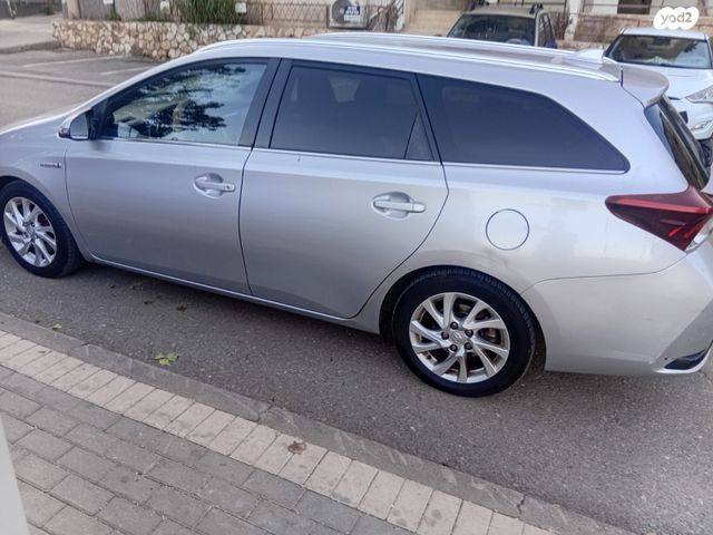 טויוטה אוריס