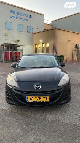 מודעת רכב מאזדה 3