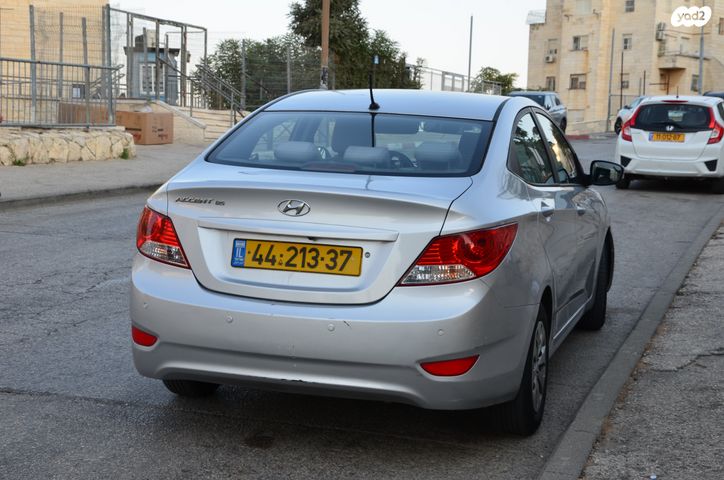יונדאי אקסנט i25