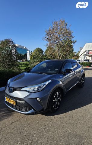 מודעת רכב טויוטה C-HR