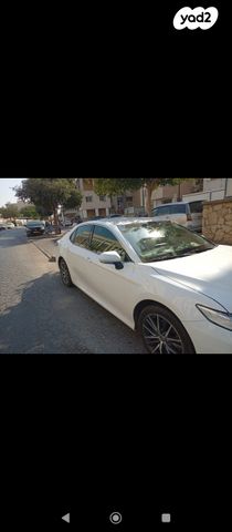 טויוטה קאמרי