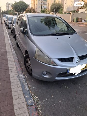 מיצובישי גרנדיס