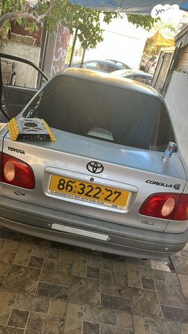 טויוטה קורולה