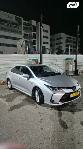 טויוטה קורולה