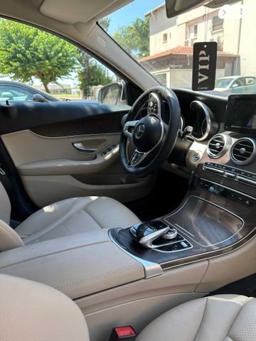 מודעת רכב מרצדס-בנץ C-class