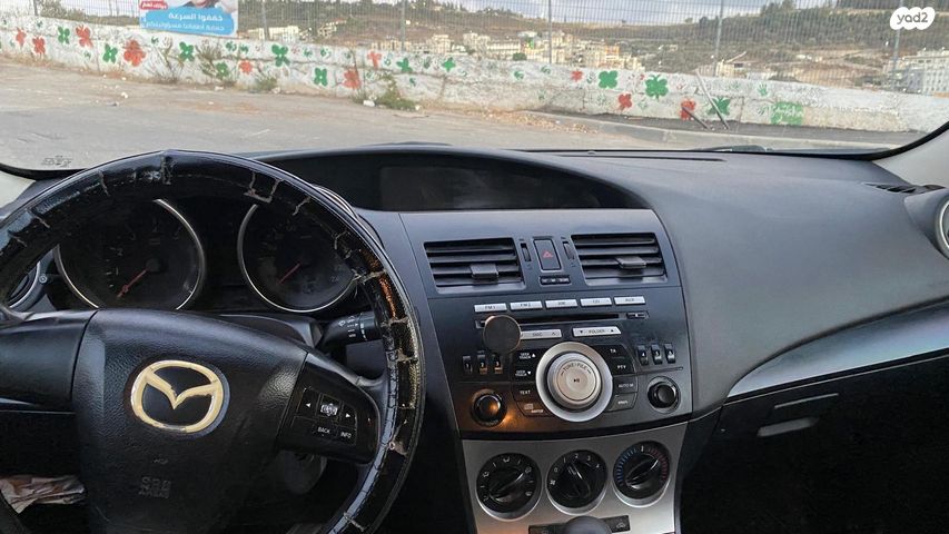 מאזדה 3