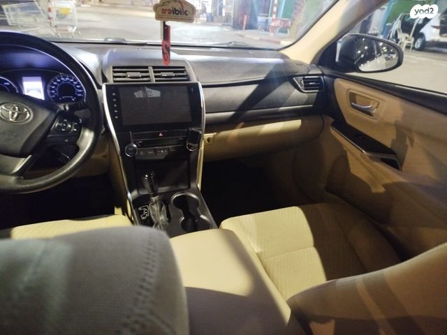 טויוטה קאמרי