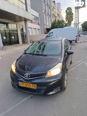 טויוטה יאריס