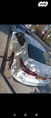 טויוטה קאמרי