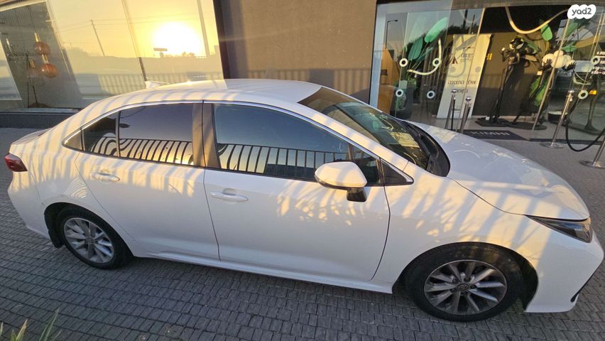 טויוטה קורולה