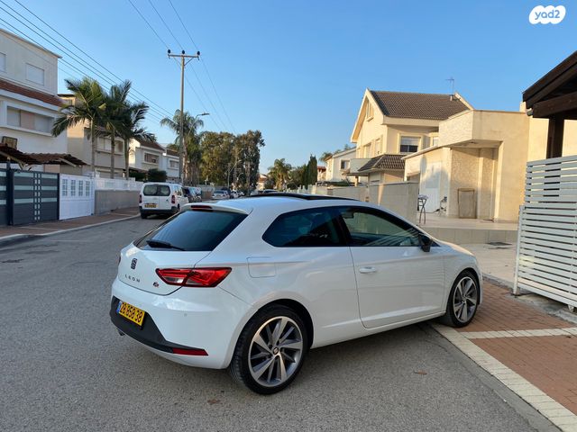 מודעת רכב סיאט לאון