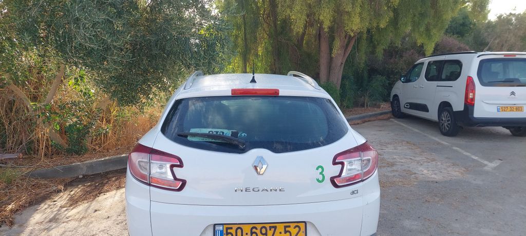 מודעת רכב רנו מגאן