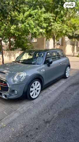 מודעת רכב מיני קופר