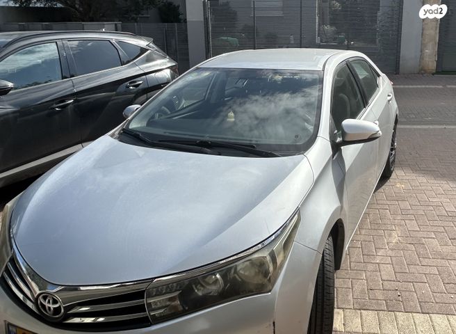 מודעת רכב טויוטה קורולה