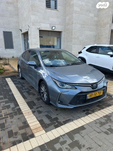 טויוטה קורולה