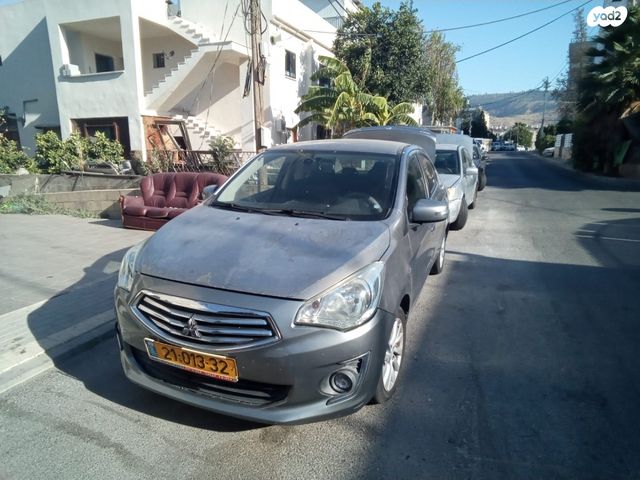 מודעת רכב מיצובישי אטראז'