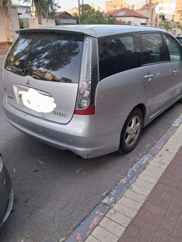 מיצובישי גרנדיס