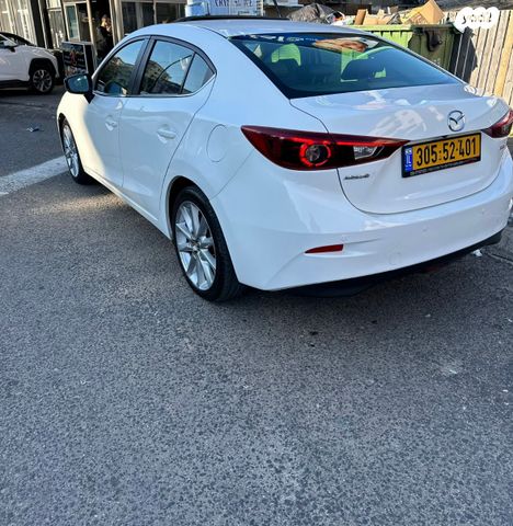 מודעת רכב מאזדה 3