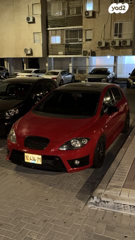 מודעת רכב סיאט לאון