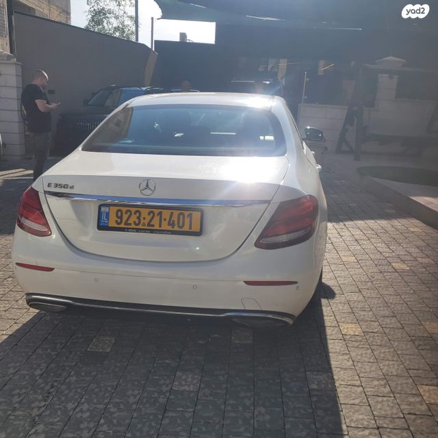 מודעת רכב מרצדס-בנץ E-class