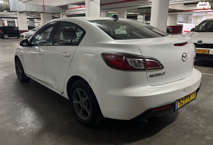 מאזדה 3