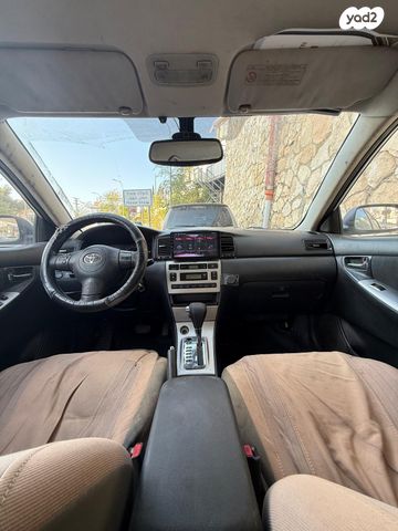 טויוטה קורולה