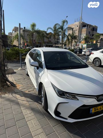טויוטה קורולה