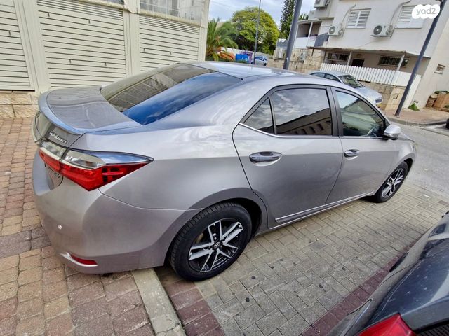 טויוטה קורולה