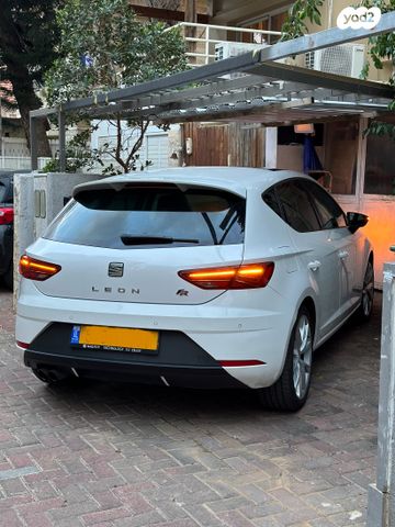 מודעת רכב סיאט לאון