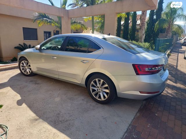 מודעת רכב סקודה סופרב