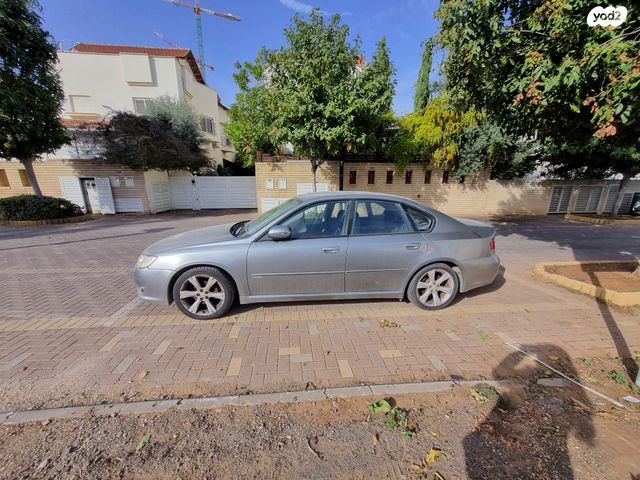 מודעת רכב סובארו B4/לגאסי