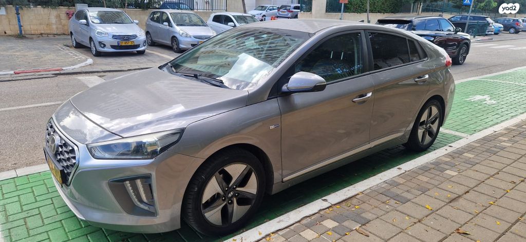 מודעת רכב יונדאי איוניק