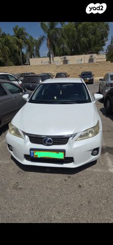 מודעת רכב לקסוס CT