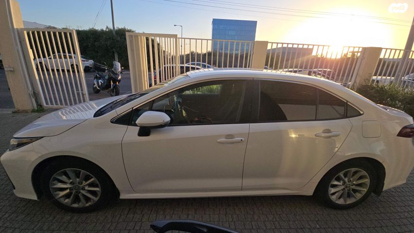 טויוטה קורולה