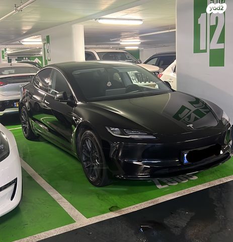 מודעת רכב טסלה מודל 3