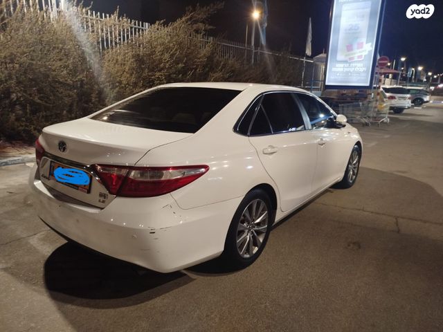 טויוטה קאמרי