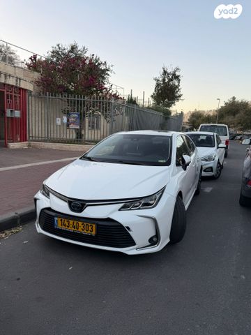 טויוטה קורולה